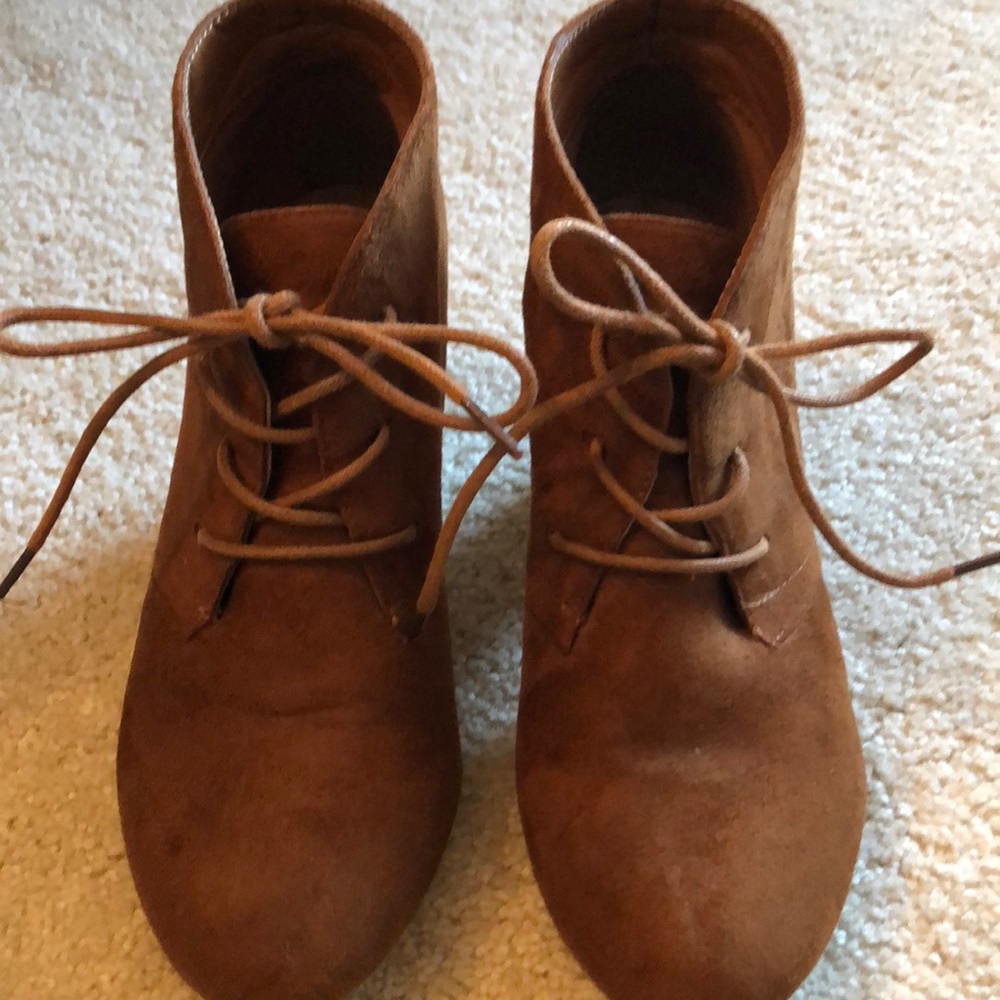 Super cute lightly worn booties from Pierre Dumas!